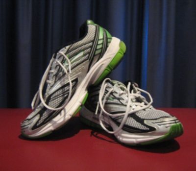 Best running shoes store for osgood schlatters